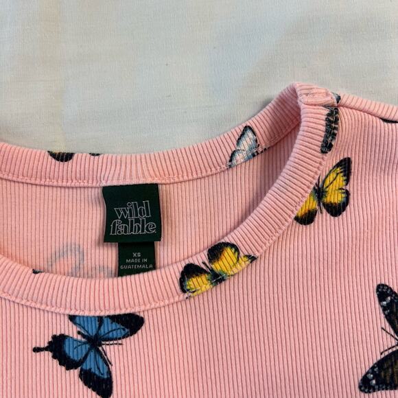 Wild Fable Women's XS Baby Tee Pink Butterfly Pattern Short Sleeve - Picture 4 of 5